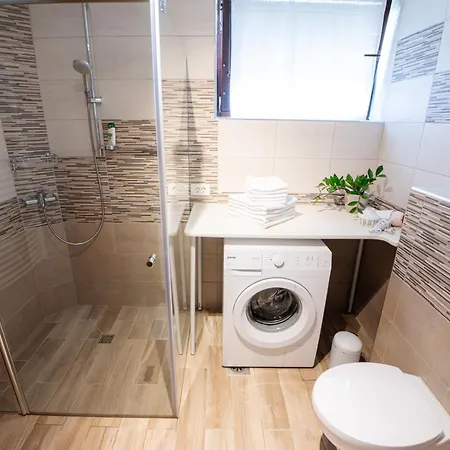 Apartma Jakopic 아파트 지고르니예 고르예